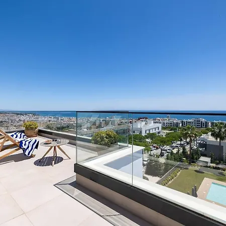 Apartmán Luxury Penthouse With Jacuzzi, Sea View And Gym Estepona