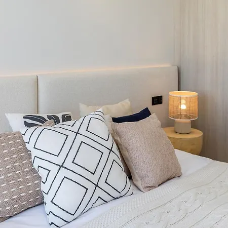 Luxury Penthouse With Jacuzzi, Sea View And Gym Apartmán *